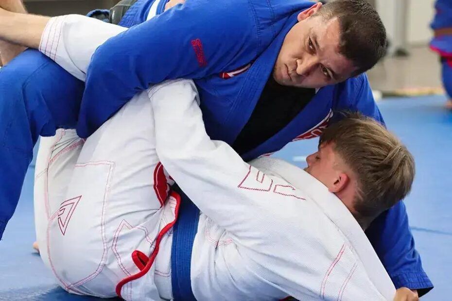How to Train Smarter in Jiu-Jitsu as a Beginner (Without Burning Out)