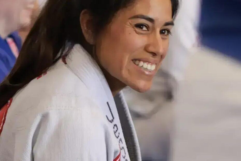 What to Wear to Your First Jiu-Jitsu Class (Gi vs No-Gi)