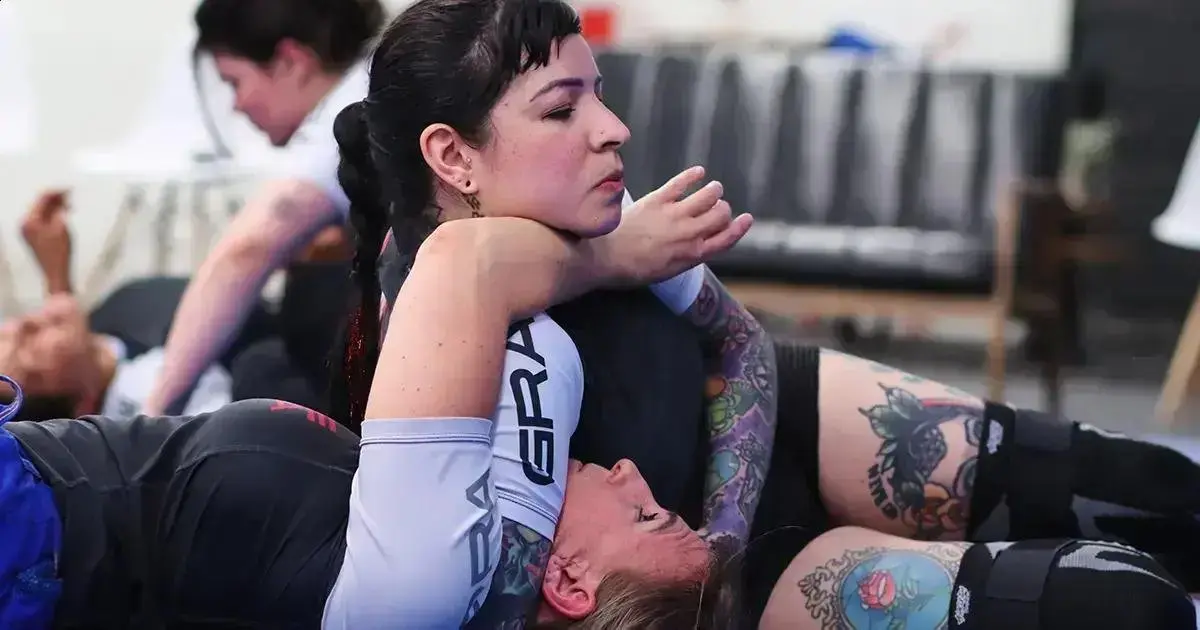 Women on the mats at Gracie Barra Riverton