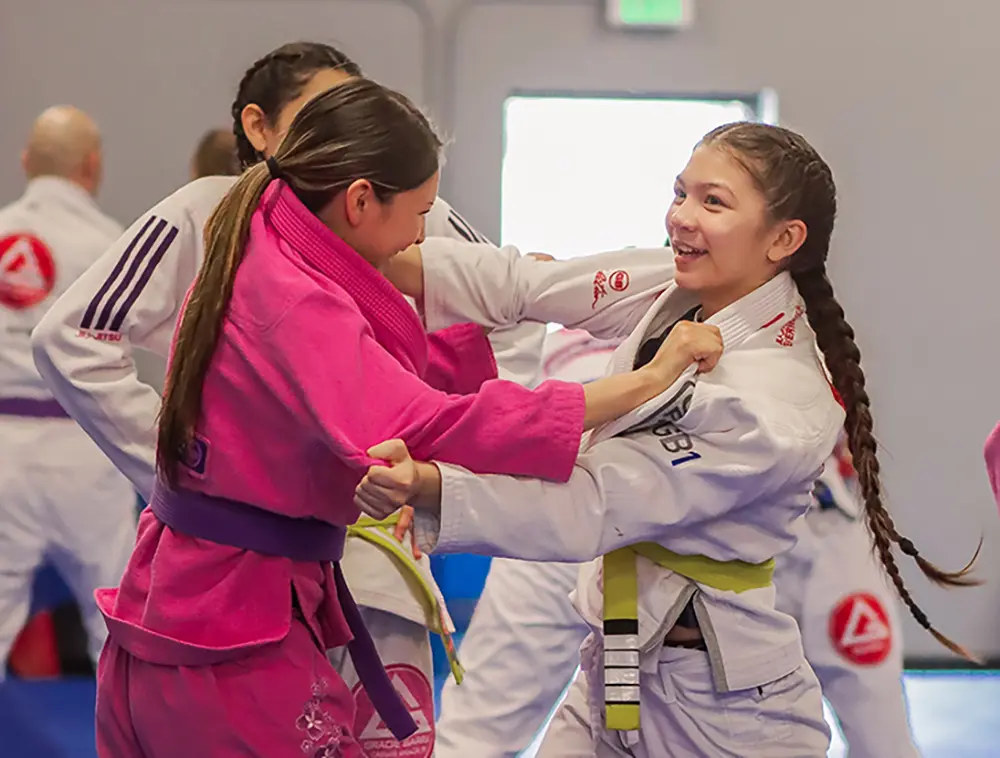 Teen students on the mats at Gracie Barra Riverton